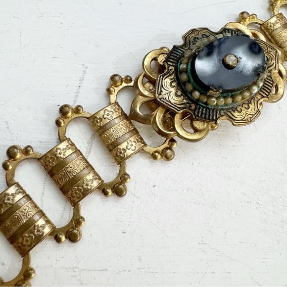 Vintage Art Deco Onyx Oval Seed Pearl Gold Tone Link Intricate Inlay Retro Gift - Picture 3 of 16